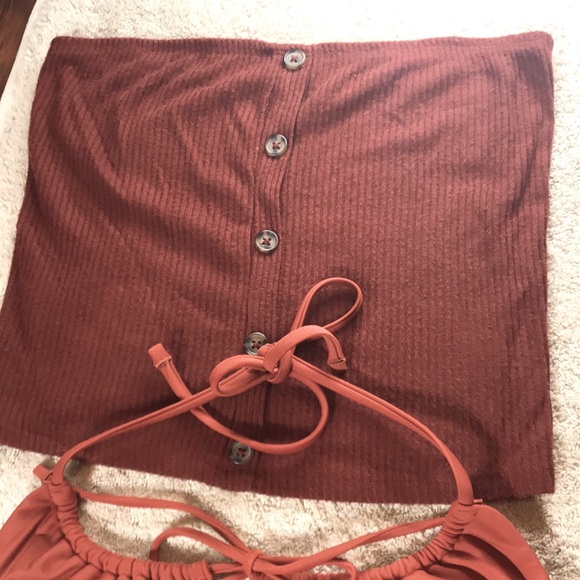 Beach 🏝 Bundle Abercrombie, American Eagle, Suede Top, Woden Handle Clutch… - Picture 7 of 13